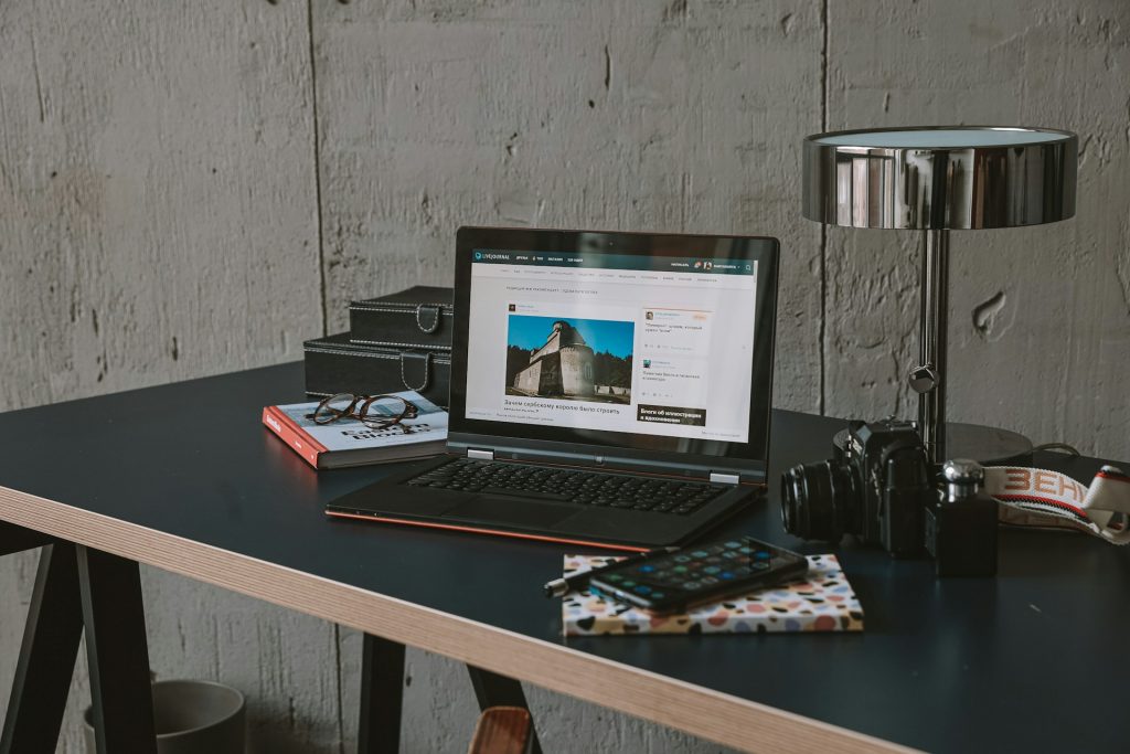 Learning About making Money Online on a dekstop computer